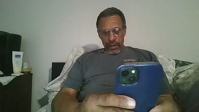 swimmer2496 online show from March 8, 10:02 pm