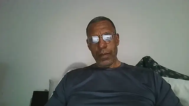 swimmer2496 online show from May 22, 1:58 am