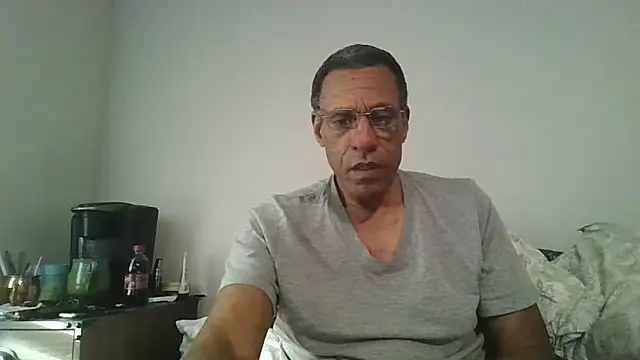 swimmer2496 online show from January 17, 9:07 pm