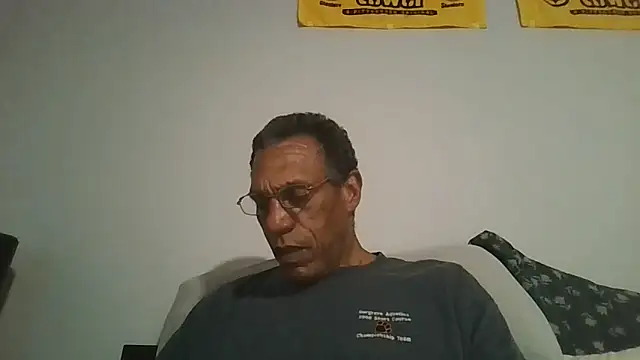 swimmer2496 online show from May 9, 1:20 am