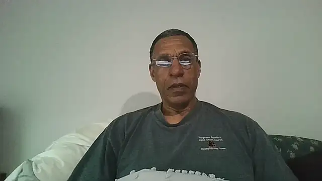 swimmer2496 online show from April 12, 2:20 pm