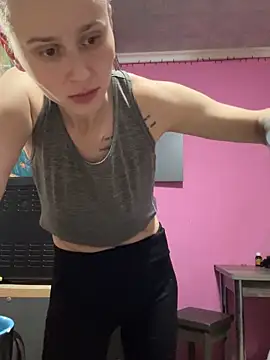 Alis Roxy online show from February 1, 3:10 pm