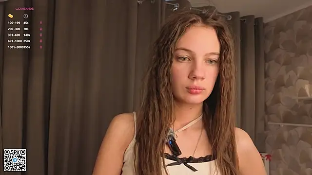 ShaeHeeter online show from February 26, 4:01 am