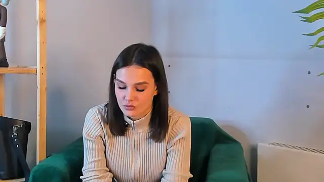 KariCachero online show from January 18, 8:29 am