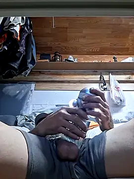 Slick69j online show from April 8, 3:52 am