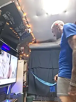 Slick69j online show from February 16, 6:34 am