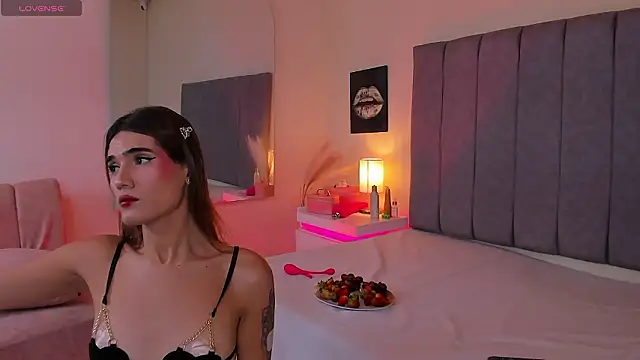 PAMELA BRANZ online show from March 4, 11:51 am