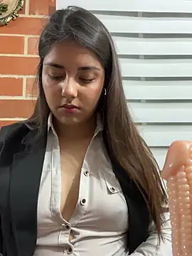 A-uroora online show from April 14, 7:57 am