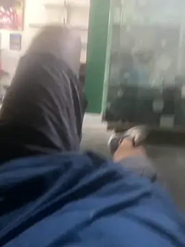  online show from April 7, 2:52 pm