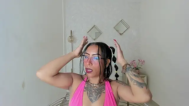 Snapshot of Zoe_borgues chatting on February 10, 7:35 pm Zoe borgues online show from February 10, 7:35 pm