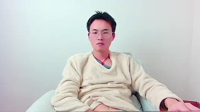 Snapshot of Aint686 chatting on February 8, 4:15 pm Aint686 online show from February 8, 4:15 pm