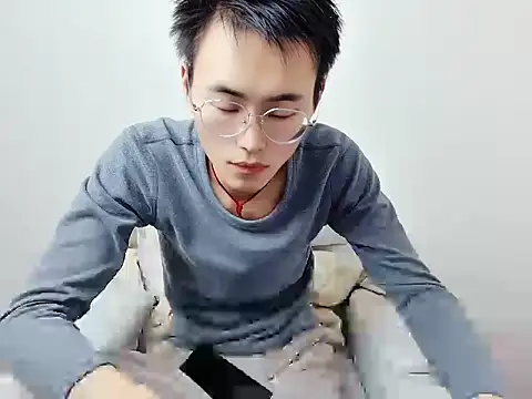 Snapshot of Aint686 chatting on February 4, 11:38 am Aint686 online show from February 4, 11:38 am