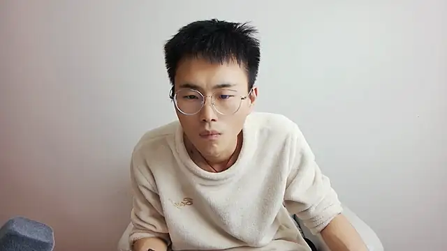 Snapshot of Aint686 chatting on March 16, 1:59 pm Aint686 online show from March 16, 1:59 pm