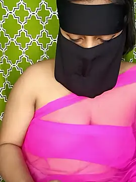 Snapshot of cooler_007 chatting on February 10, 5:23 pm cooler 007 online show from February 10, 5:23 pm