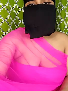 Snapshot of cooler_007 chatting on February 9, 5:11 pm cooler 007 online show from February 9, 5:11 pm