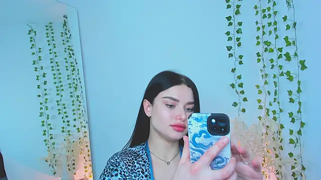 Snapshot of Silena_sky chatting on February 16, 2:05 pm Silena sky online show from February 16, 2:05 pm