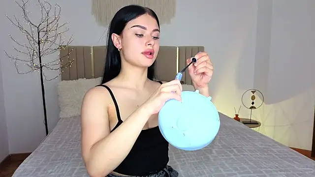 Snapshot of Silena_sky chatting on June 11, 6:43 am Silena sky online show from June 11, 6:43 am