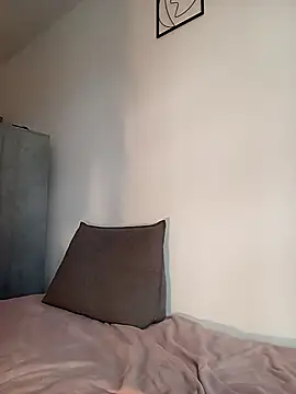 Angela swet online show from April 8, 10:39 am