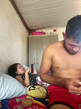 Snapshot of casal_prosperar chatting on February 3, 7:52 pm casal prosperar online show from February 3, 7:52 pm