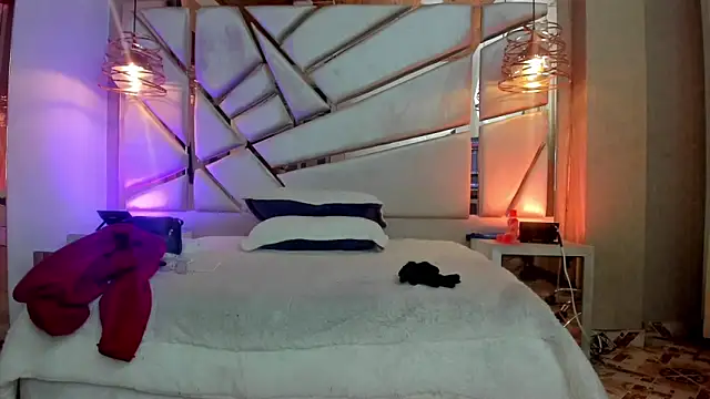 francis 20 online show from March 21, 11:36 am