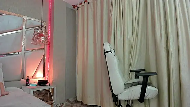 francis 20 online show from March 14, 11:49 am