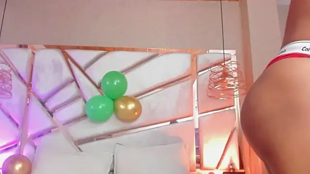 francis 20 online show from March 18, 2:08 pm