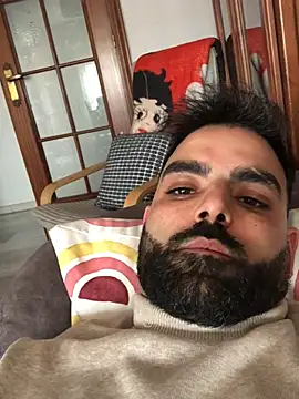 Snapshot of solsit1990 chatting on March 7, 2:22 pm solsit1990 online show from March 7, 2:22 pm