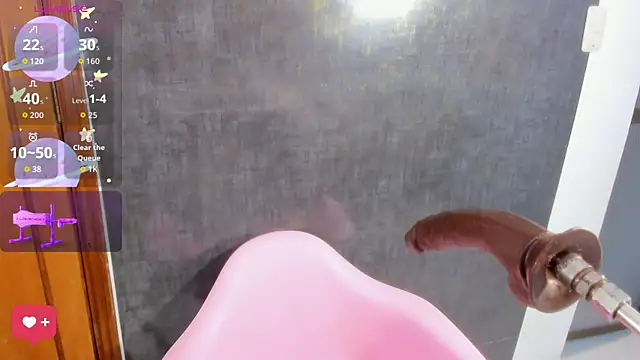 sexy curlylady online show from May 14, 7:44 pm