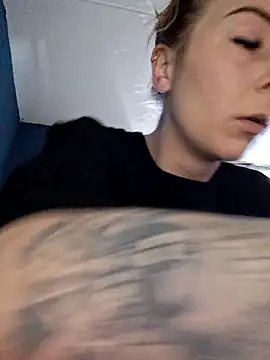 dewimp1 online show from March 15, 11:39 am