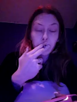 Snapshot of dewimp1 chatting on February 1, 10:19 pm dewimp1 online show from February 1, 10:19 pm