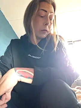 dewimp1 online show from April 14, 4:23 pm