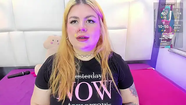 Martina armos online show from April 8, 1:34 pm