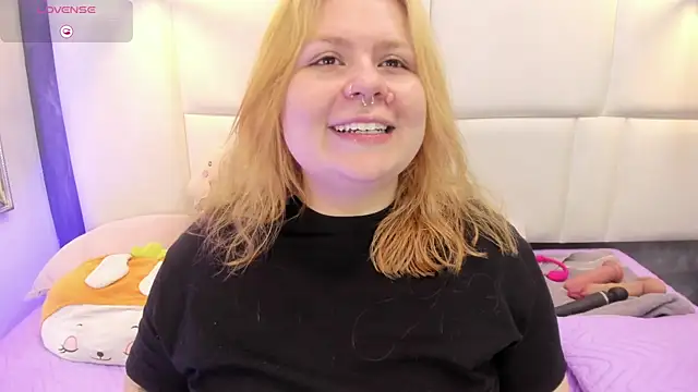 Martina armos online show from May 12, 1:28 pm