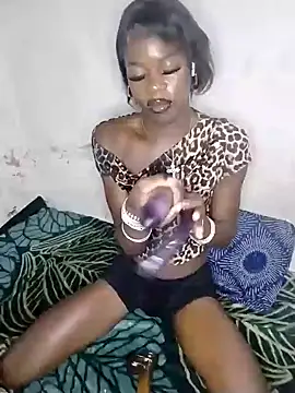 Chocolate Queenxx03 online show from April 28, 5:01 am
