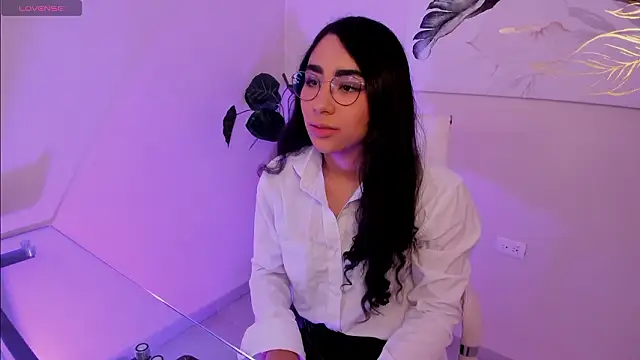 scarlett25   online show from February 7, 12:35 pm