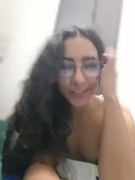 scarlett25   online show from April 5, 3:35 am