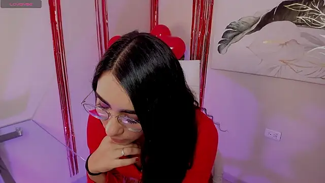 scarlett25   online show from February 14, 12:49 pm