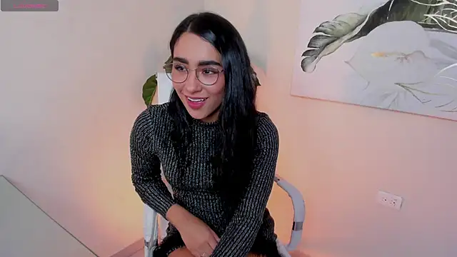 scarlett25   online show from February 9, 8:40 pm