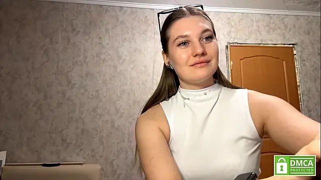 Jolievic online show from March 8, 5:05 pm