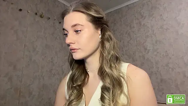 Snapshot of Jolievic chatting on February 11, 11:21 am Jolievic online show from February 11, 11:21 am