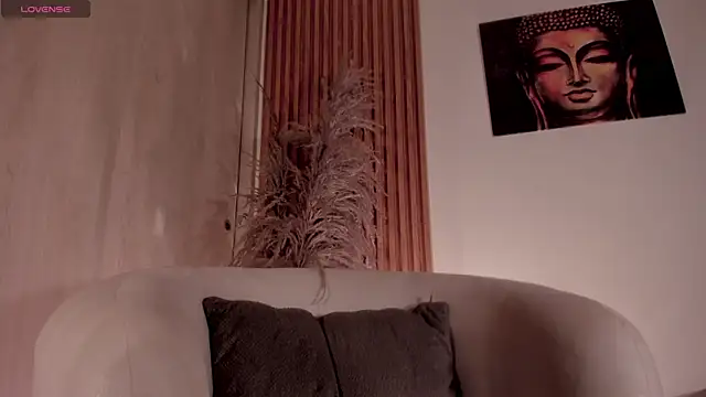 Shopieblake 1 online show from April 19, 12:33 am