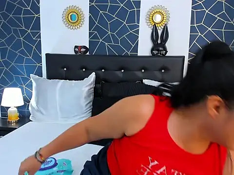 Snapshot of KikyNaughty chatting on February 26, 10:21 pm KikyNaughty online show from February 26, 10:21 pm