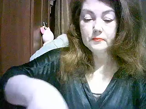 Russian Lara online show from February 4, 11:00 pm