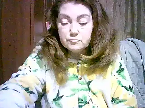 Russian Lara online show from March 4, 6:15 pm