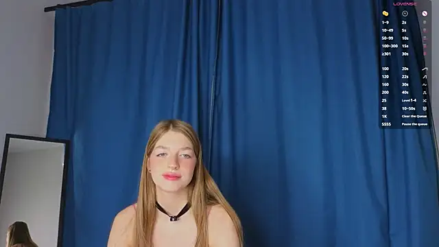 AliceRandewu online show from February 6, 7:43 pm