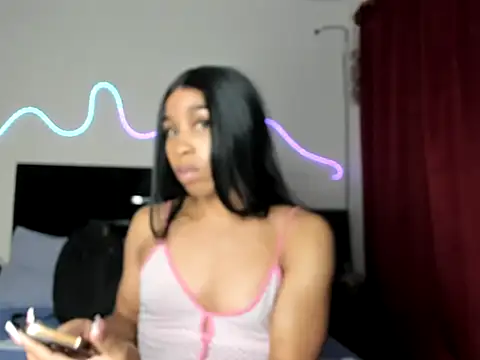 Snapshot of YourDreamReal chatting on February 14, 3:18 am YourDreamReal online show from February 14, 3:18 am