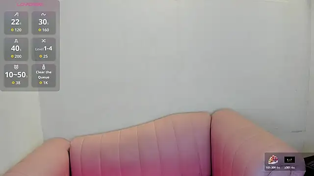 Snapshot of sky_velvet chatting on June 11, 4:37 pm sky velvet online show from June 11, 4:37 pm