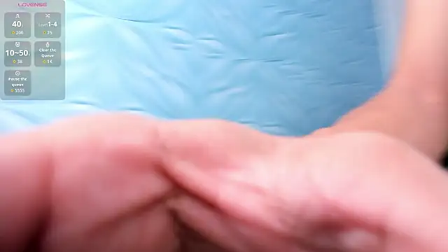 sky velvet online show from April 3, 2:01 pm