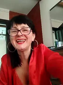 AliceSwan57 online show from April 17, 6:38 am