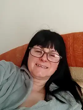 AliceSwan57 online show from May 20, 2:58 pm